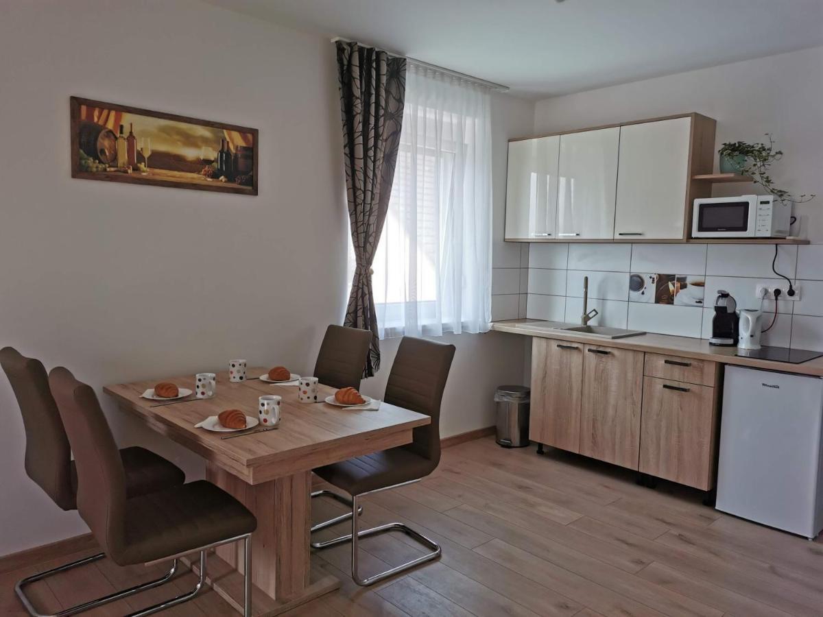 Dalia Apartman Tihany Exterior photo